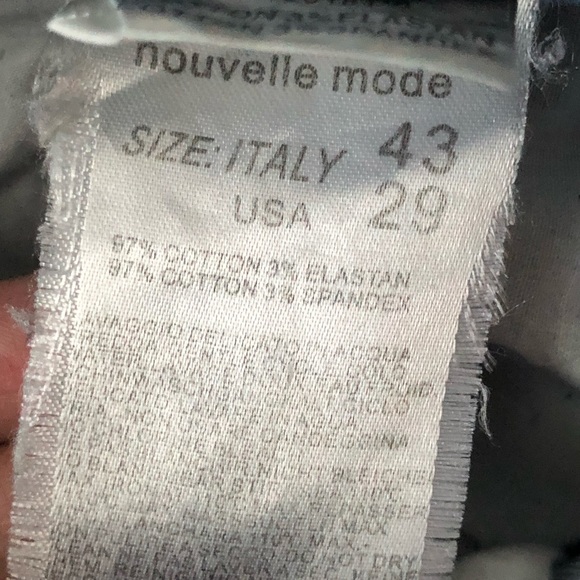 Distressed Blue Jeans Sz 7 - Picture 7 of 7